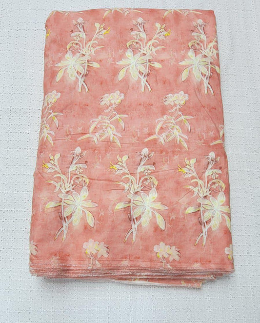 Printed Lawn – Chicken Kari 2-Piece with White Trousers