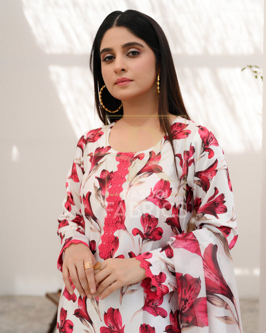Graceful Shamose Silk 3-Piece Suit